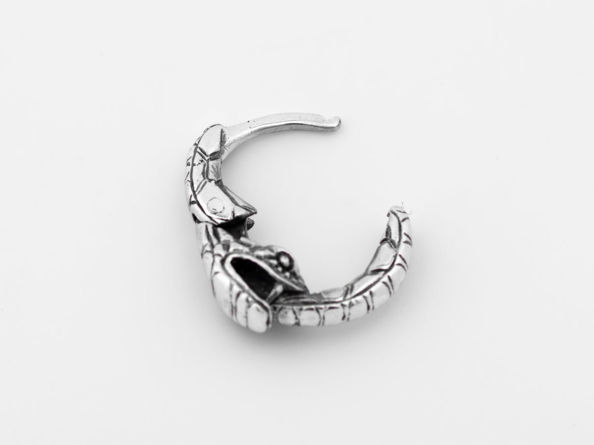 Ouroboros Huggie Hoop – Sterling Silver Septum Ring | EK006s