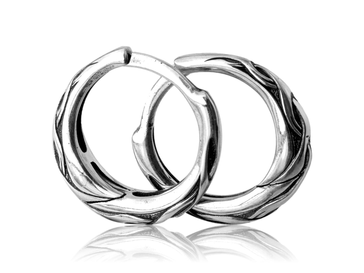 Silver hoop earrings with waved unique ornament for men or women